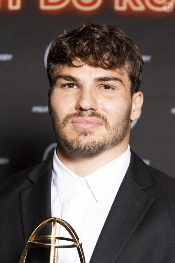 Antoine Dupont - Soirée de la 18ème édition de la Nuit du Rugby à l'Olympia, Paris le 26 septembre 2022. © Pierre Perusseau/Bestimage