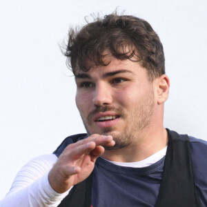 Dupont Antoine (Fra) - Entraînement de l'équipe du XV de France de rugby à Marcoussis, le 2 novembre 2022. © JB Autissier / Panoramic / Bestimage 