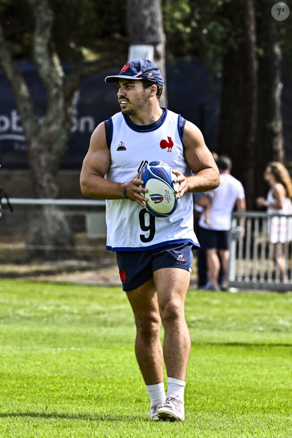 Antoine Dupont (fr) - Entraînement de l'équipe de France de Rugby à Capbreton, en préparation de la Coup du monde (8 septembre - 28 octobre 2023), le 15 août 2023. © Thierry Breton / Panoramic / Bestimage 