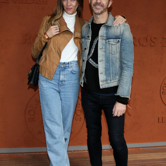 Calogero et Marie Bastide au village des internationaux de tennis de Roland Garros le jour de la finale homme Nadal / Djokovic à Paris le 11 octobre 2020. © Dominique Jacovides / Bestimage