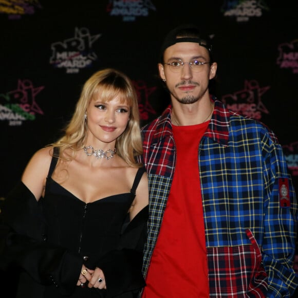 Angèle et Romeo Elvis ont annoncé la mort de leur grand-mère.
Angèle (Angele Van Laeken) et Roméo Elvis - 21ème édition des NRJ Music Awards au Palais des festivals à Cannes. © Dominique Jacovides/Bestimage 