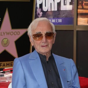 Charles Aznavour reçoit son étoile sur le Hollywood Walk of Fame à Los Angeles, le 24 août 2017.