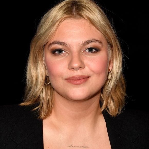 Louane - Front Row du défilé Etam Live Show 2023 au Palace à Paris le 26 septembre 2023. © Veeren / Bestimage  Front Row at the Etam Live Show 2023 at the Palace in Paris on September 26, 2023. 