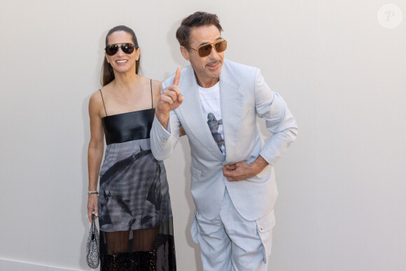 Robert Downey Jr. et sa femme Susan - Défilé de mode printemps-été 2024 "Stella McCartney" lors de la Fashion Week de Paris, le 2 octobre 2023. © Olivier Borde/Bestimage