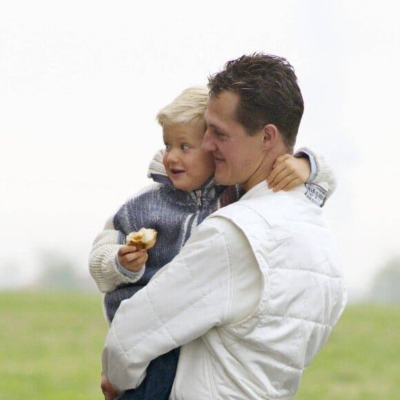 Archives - Michael et son fils Mick Schumacher le 25 octobre 2002