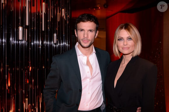 Exclusif - Hugo Philip et sa compagne Caroline Receveur - Soirée de lancement du nouveau parfum Boss "The scent absolute" à l'hôtel Mandarin Oriental à Paris le 13 novembre 2019. © Rachid Bellak/Bestimage