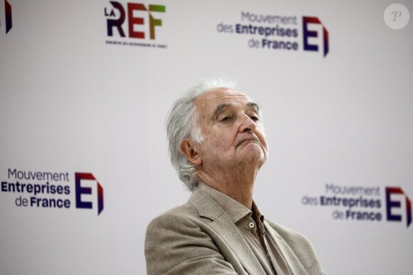 Le feu s'est déclaré dans la soirée du 3 octobre aux alentours de 21h 
Jacques Attali au Festival du Livre de Paris au Grand Palais éphémère à Paris, France, le 23 avril 2022. © Jack Tribeca/Bestimage