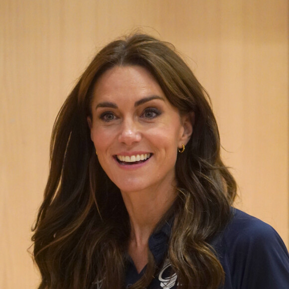 Catherine (Kate) Middleton, princesse de Galles, patronne de la Rugby football League, lors d'une visite au centre sportif Allam de l'Université de Hull pour participer à une journée d'inclusion de la Rugby League organisée par la Rugby football League Hull FC et l'Université.  The Princess of Wales, Patron of the Rugby Football League, takes part in a wheelchair rugby session during a visit to the Allam Sports Centre at the University of Hull to take part in a Rugby League Inclusivity Day hosted by the Rugby Football League Hull FC and the university. Picture date: Thursday October 5, 2023. 