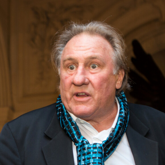 Gérard Depardieu explose de colère face à une journaliste de RTL qui lui posait des questions trop privées, lors d'une cérémonie à l'hôtel de Ville de Bruxelles, honorant sa carrière cinématographique. Bruxelles, 25 juin 2018.