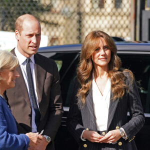 Le prince William et Kate Middleton ont été la cible de gens... peu farouches, ces derniers jours ! 
Le prince William, prince de Galles, et Catherine (Kate) Middleton, princesse de Galles, en visite au pavillon Grange à Cardiff.