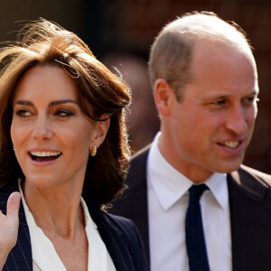 Le prince William, prince de Galles, et Catherine (Kate) Middleton, princesse de Galles, quittent le pavillon Grange à Cardiff, le 3 octobre 2023.