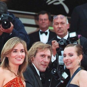 Gérard Depardieu, Judith Godreche, Carole Bouquet, John Malkovich, montée des marches Festival de Cannes 1997.