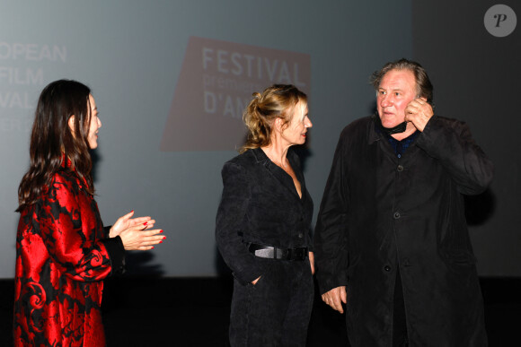 Gérard Depardieu, Sandrine Bonnaire et Zinedine Soualem lors du Festival Premiers Plans à Angers le 28 janvier 2022 pour la présentation du film "Umani" © Laetitia Notarianni / Bestimage