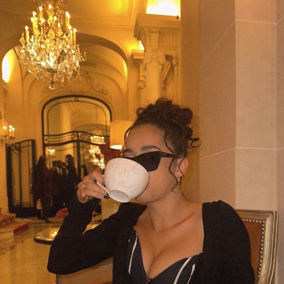 Férue de mode et de beauté, la Française s'est rendue sur place mais elle a eu droit à une altercation particulièrement désagréable.
Léna Situations sur Instagram. Le 8 octobre 2023.