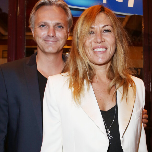Mathilde Seigner et Mathieu Petit sont parents d'un garçon
Mathilde Seigner et son compagnon Mathieu Petit - Arrivee des people a la generale de Muriel Robin "Robin Revient" au Theatre de la Porte Saint Martin a Paris, le 23 septembre 2013.