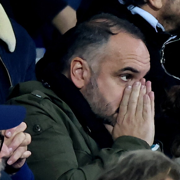 François-Xavier Demaison - People des les tribunes de la coupe du Monde de Rugby France 2023 - Match de quart de finale "France-Afrique du Sud (28-29)" au Stade de France à Saint-Denis 15 octobre 2023. Moreau-Jacovides/Bestimage 
