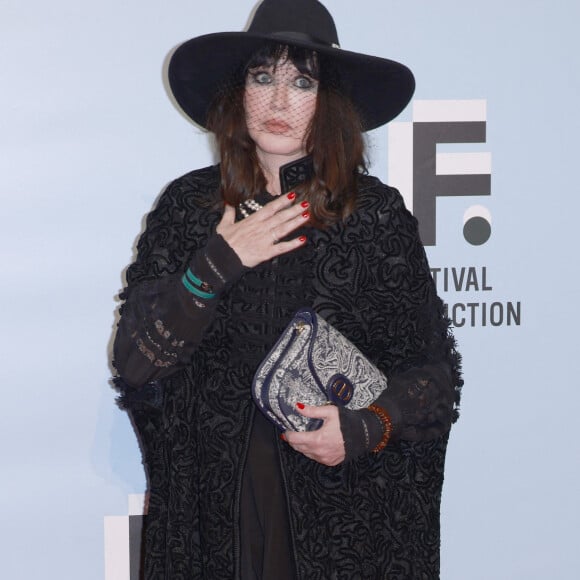 Isabelle doit être jugée pour fraude fiscale et blanchissement
Isabelle Adjani au photocall de la soirée de présentation du téléfilm "Diane de Poitiers" lors de la 24ème édition du Festival de la Fiction TV de La Rochelle. © Christophe Aubert/Bestimage 