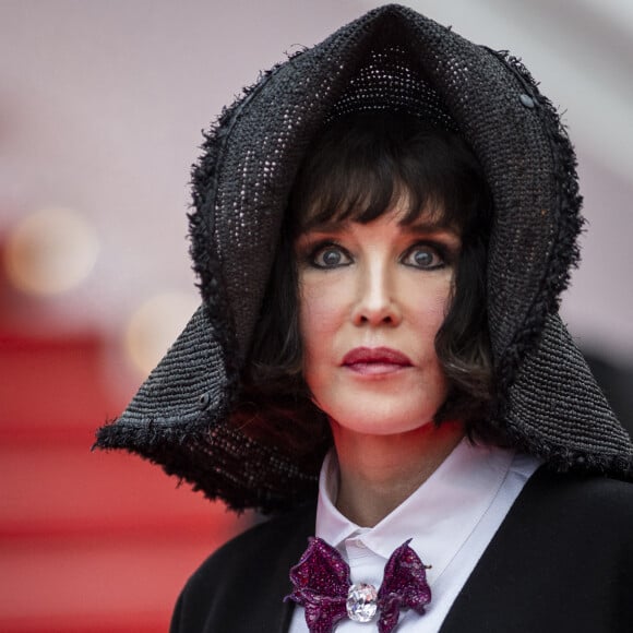 Isabelle Adjani - Montée des marches du film " Les Amandiers " lors du 75ème Festival International du Film de Cannes. Le 22 mai 2022 © Cyril Moreau / Bestimage 