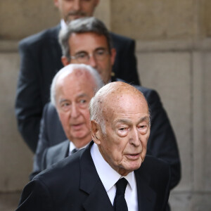 Valéry Giscard d'Estaing et Edouard Balladur - Sorties des obsèques de Liliane Bettencourt en l'église Saint-Pierre de Neuilly-sur-Seine le 26 septembre 2017.