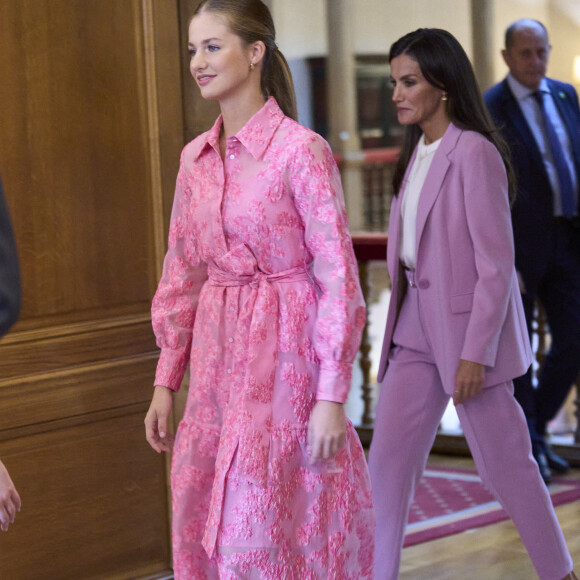 La princesse Leonor - La famille royale d'Espagne accueille les lauréats du prix Princesse des Asturies lors d'une réception à Oviedo, le 20 octobre 2023. 