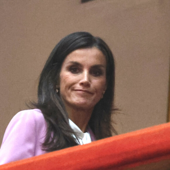 La reine Letizia d'Espagne - La famille royale d'Espagne arrive à la réception des lauréats du prix Princesse des Asturies à Oviedo, le 19 octobre 2023. 