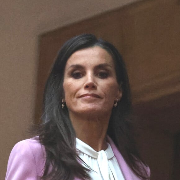 La reine Letizia d'Espagne - La famille royale d'Espagne arrive à la réception des lauréats du prix Princesse des Asturies à Oviedo, le 19 octobre 2023. 