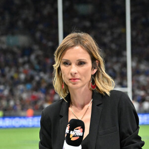 Isabelle Ithurburu (journaliste TF1) - RUGBY : France vs Ecosse (30-27) - Match préparatif pour la coupe du monde 2023 à Saint-Étienne le 12 août 2023. © Frédéric Chambert / Panoramic / Bestimage