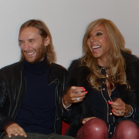 David et Cathy Guetta se sont mariés il y a plus de 30 ans. Le couple a organisé une Pool party à la piscine Deligny sur les quais de Seine
David et Cathy Guetta - Archives - Presentation de la nouvelle Renault Twizy by Cathy & David Guetta au salon mondial de l' auto à Paris