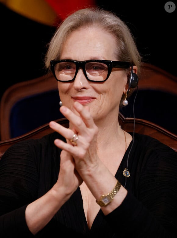 Une surprise car elle avait gardé son alliance la semaine dernière.
Meryl Streep - La famille royale d'Espagne lors de la cérémonie des "Prix Princesse des Asturies 2023" à Oviedo, Espagne, le 20 octobre 2023. 