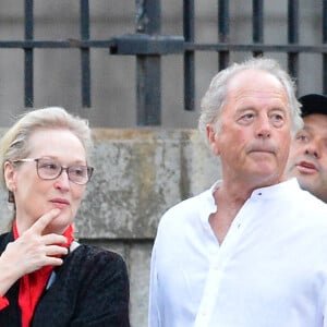 Meryl Streep et son mari Don Gummer - Exclusif - Meryl Streep porte un sac à l'effigie du couple Obama à New York le 14 septembre 2017.