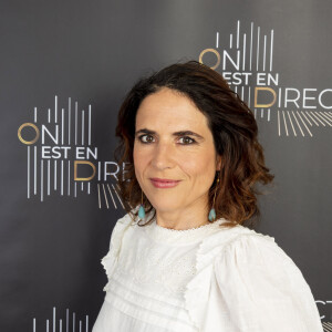 Info du 10 janvier 2023 - L'écrivaine Mazarine Pingeot rejoindra LCP en février pour une série de "grands entretiens" sur "la philosophie du vivant - Exclusif - Mazarine Pingeot (Pour son livre : " Et la peur continue " chez Mialet Barrault) - Backstage de l'enregistrement de l'émission "On Est En Direct" (OEED), présentée par Laurent Ruquier, diffusée sur France 2 le 10 avril © Jack tribeca / Bestimage 