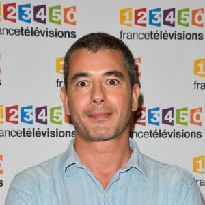 Ali Baddou lors du photocall de la présentation de la nouvelle dynamique 2017-2018 de France Télévisions. Paris, le 5 juillet 2017. © Guirec Coadic/Bestimage 