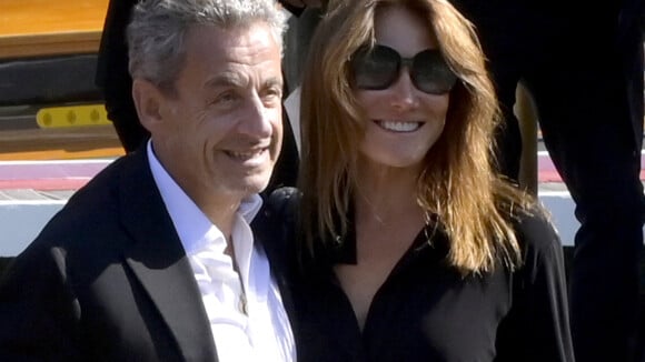 Carla Bruni et Nicolas Sarkozy : Leur fille Giulia en tenue d'Halloween, cheveux longs et chapeau pointu pour la préado