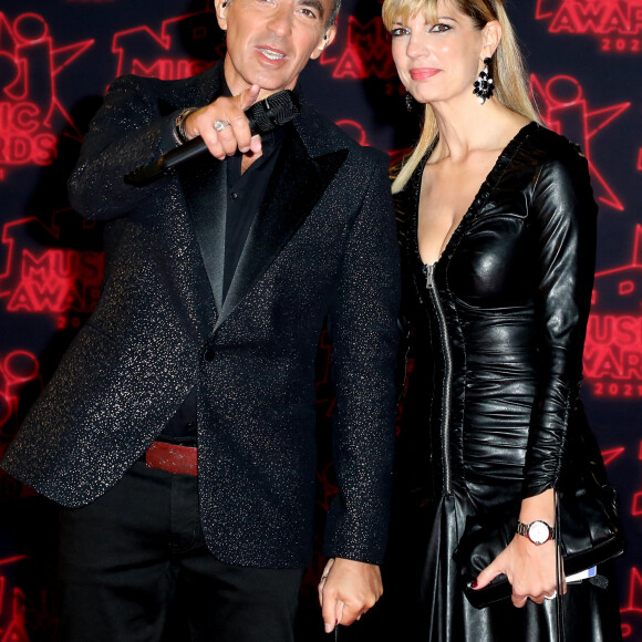 Nikos Aliagas et sa compagne Tina Grigoriou lors de la 23ème édition des NRJ Music Awards 2021 au Palais des Festivals de Cannes, le 20 novembre 2021. © Dominique Jacovides/Bestimage 