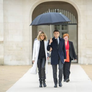 Dans un look rock, elle a accompagné son mari pour l'inauguration de la Cité internationale de la langue française à Villers-Cotterêts
Emmanuel Macron et sa femme Brigitte - Le président de la République et sa femme lors de l'inauguration de la Cité internationale de la langue française à Villers-Cotterêts. Le 30 octobre 2023 © Gabrielle Cezard / pool / Bestimage