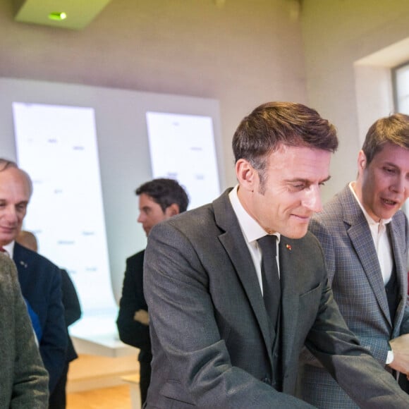 Rima Abdul-Malak, le maire Franck Briffaut, Emmanuel Macron et le directeur Paul Rondin - Le président de la République et sa femme lors de l'inauguration de la Cité internationale de la langue française à Villers-Cotterêts. Le 30 octobre 2023 © Gabrielle Cezard / pool / Bestimage