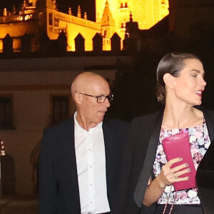 La belle n'y était pas que s'offrir un peu de bon temps 
Charlotte Casiraghi arrive à la soirée Vanity Fair 2023 à Seville le 2 novembre 2023.  Photo ©2023 18/Lagencia Press Carlota Casiraghi arrives at the Vanity Fair party in Seville