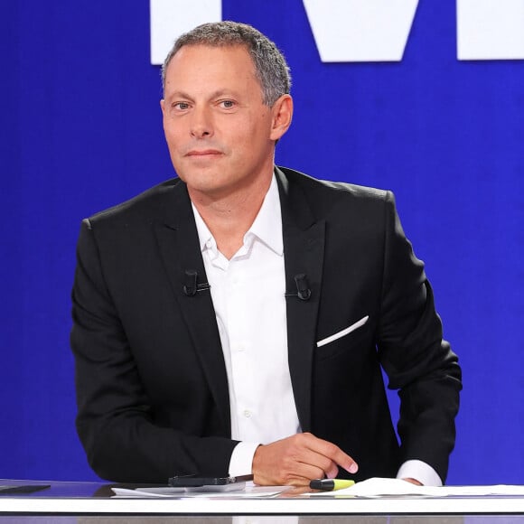 Marc-Olivier Fogiel lors de la conférence de presse de rentrée BFM TV. - RMC du groupe Altice France à Paris, France, le 31 août 2023. © Coadic Guirec/Bestimage 