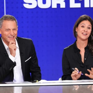 Marc-Olivier Fogiel et Apolline de Malherbe lors de la conférence de presse de rentrée BFM TV. - RMC du groupe Altice France à Paris, France, le 31 août 2023. © Coadic Guirec/Bestimage 