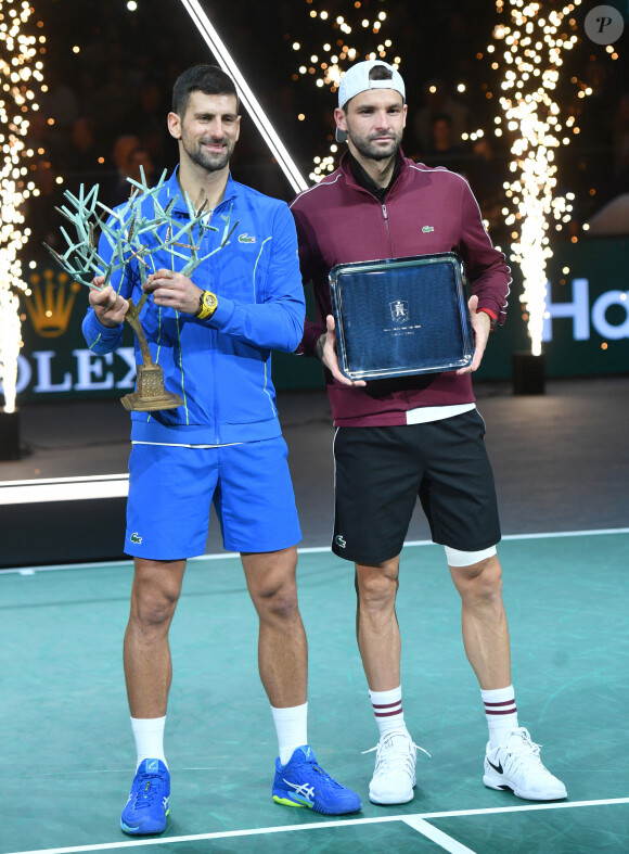 Novak Djokovic et Grigor Dimitrov - TENNIS - Rolex Paris Bercy Masters 1000 - Novak Djokovic remporte la finale face à G.Dimitrov à Paris le 5 novembre 2023. Son septième titre à Bercy. © Veeren Ramsamy / Bestimage