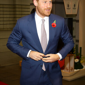 Le prince Harry, duc de Sussex arrive pour assister à la finale de la Coupe du monde de rugby entre l'Angleterre et l'Afrique du Sud, au stade international de Yokohama au Japon, le 2 novembre 2019.  