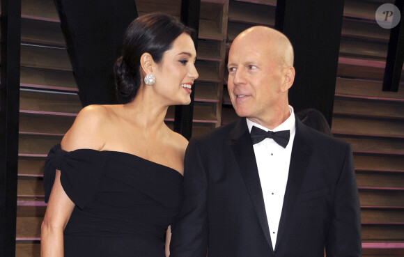 Bruce Willis et sa femme Emma Heming (enceinte) - People à la soirée Vanity fair après les Oscars 2014 à West Hollywood. Le 2 mars 2014.