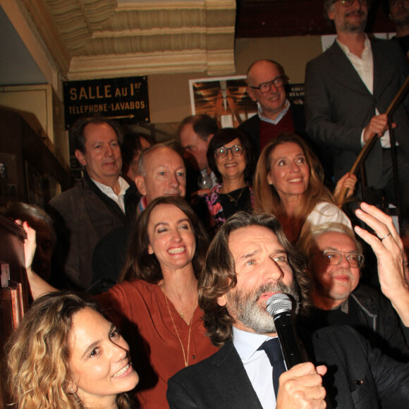 Frédéric Beigbeder, Maria Pourchet (Prix de Flore 2023) lors de la remise du prix de Flore 2023 au Café de Flore à Paris le 8 novembre 2023. © Philippe Baldini / Bestimage