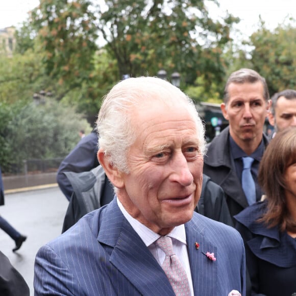 Le roi Charles III d'Angleterre - Visite du marché aux fleurs du centre de Paris, le 21 septembre 2023. © Cyril Moreau/Bestimage