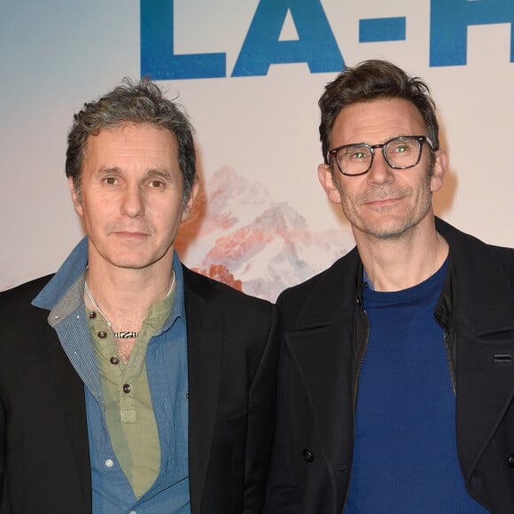 Le réalisateur Serge Hazanavicius et son frère Michel Hazanavicius - Avant-première du film "Tout là-haut" au cinéma le Grand Rex à Paris, France, le 7 décembre 2017. © Coadic Guirec/Bestimage 