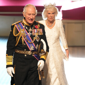 Charles III a autrefois eu une autre femme dans sa vie. 
Premier "discours du trône" du roi Charles III d'Angleterre devant la chambre des Lords au palais de Westminster à Londres. 