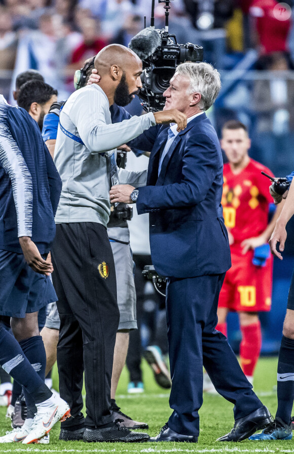 Il côtoie donc plus fréquemment Didier Deschamps désormais
 
Didier Deschamps et Thierry Henry, adjoint de l'entraîneur de l'équipe de Belgique ( tous deux vainqueurs de la coupe du monde 1998 avec l'équipe de France) - La joie de l'équipe de France après sa victoire en demi-finale de la coupe du monde 2018 contre la Belgique à Saint-Pétersbourg le 10 juillet 2018