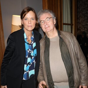 Exclusif - Anne Le Nen et Dominique Besnehard - Remise du prix "Fonds de dotation Line Renaud-Loulou Gasté" pour la recherche médicale à la Maison de la Recherche à Paris le 15 novembre 2023. © Coadic Guirec/Bestimage 