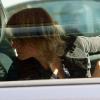 Jodie Foster, photographiée dans les rues de Los Angeles, le 9 mars, conduisant sa voiture... et tentant d'échapper aux paparazzi.
