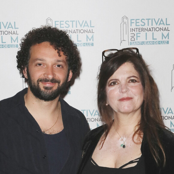 Alors qu'elle présente son film avec William Lebghil à Cannes, "La Vie de ma mère", elle a abordé un sujet délicat
William Lebghil, Agnès Jaoui - Cérémonie de clôture du 10ème festival international du film de Saint-Jean de Luz le 7 octobre 2023. © Patrick Bernard/ Bestimage